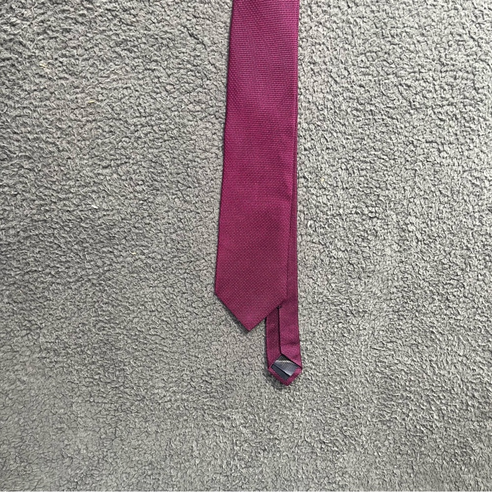 Brooks Brothers Deep Red Tie - Picture 3 of 7